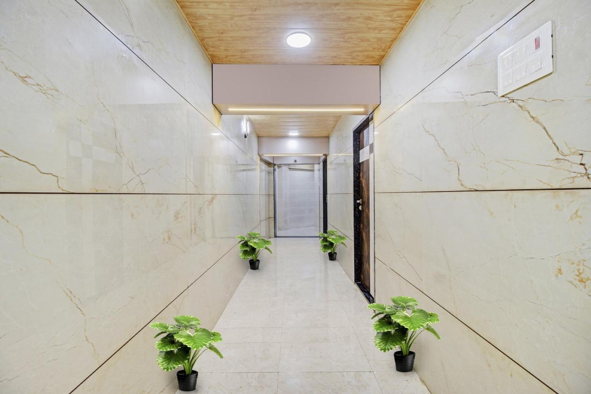 Kalyān Hotel Ambedkar מראה חיצוני תמונה