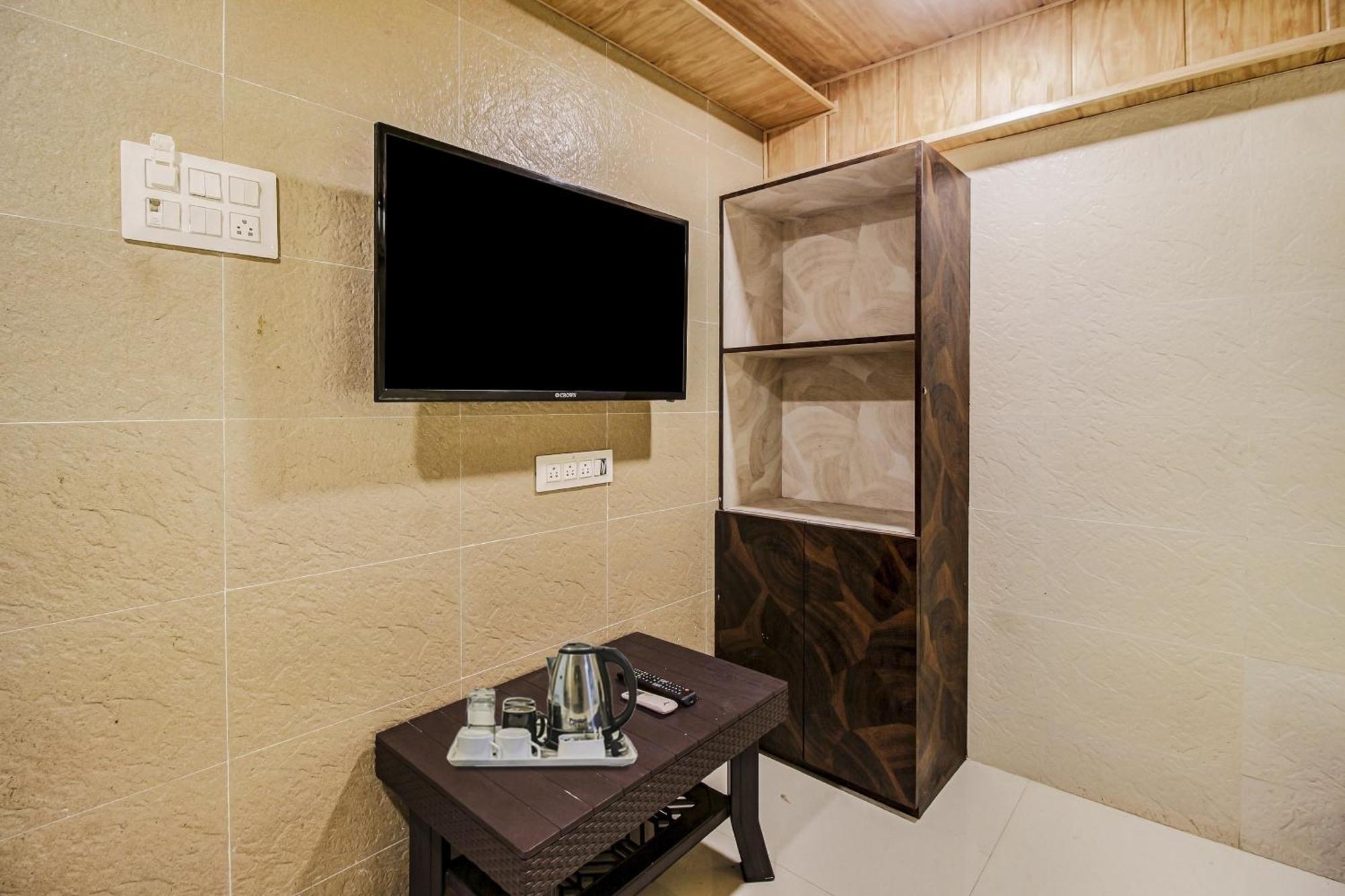 Kalyān Hotel Ambedkar מראה חיצוני תמונה